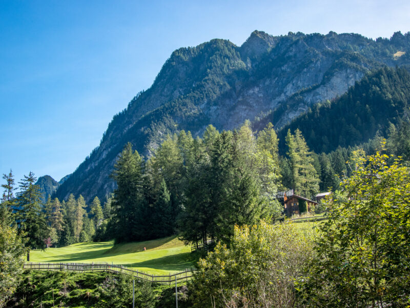 Loch 1 – Golfclub Brand