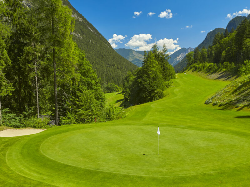 Loch 14 – Golfclub Brand