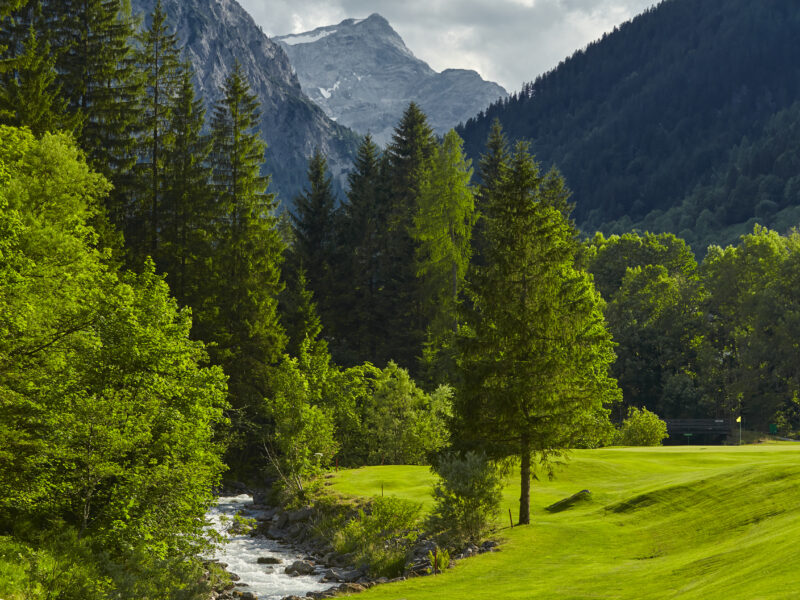 Loch 17 – Golfclub Brand