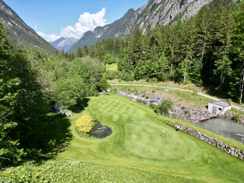 Loch 18 – Golfclub Brand