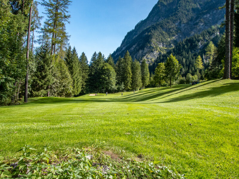 Loch 2 – Golfclub Brand