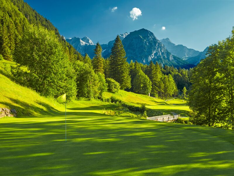 Loch 4 – Golfclub Brand
